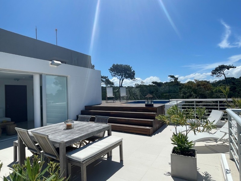 Penthouse en alquiler en Rincón del Indio a pocos metros del mar